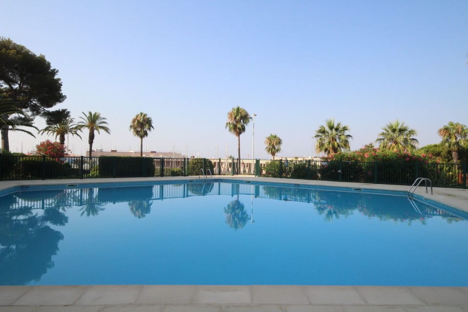 The pentagon pool