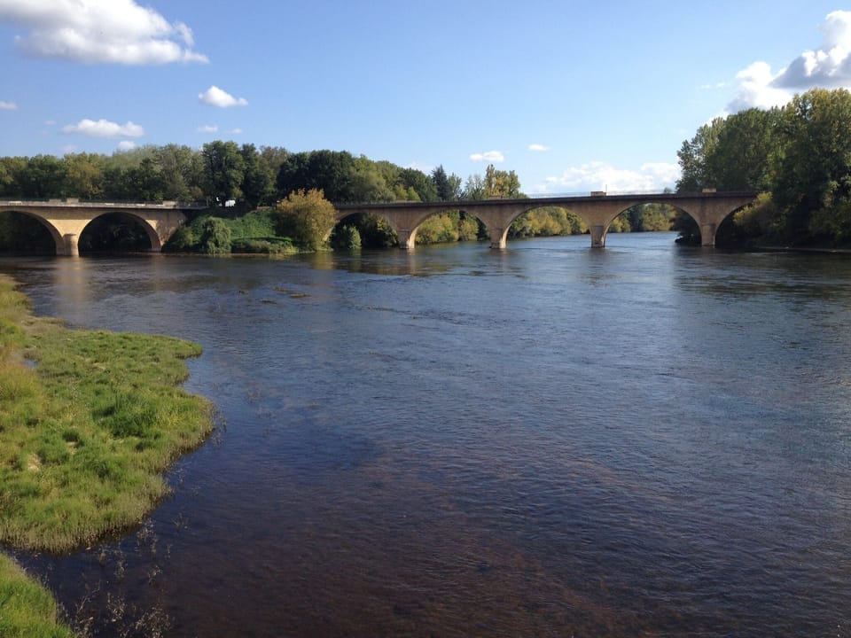 Limeuil, 10 minutes away, the confluence of the Dordogne and the Vezere- superb