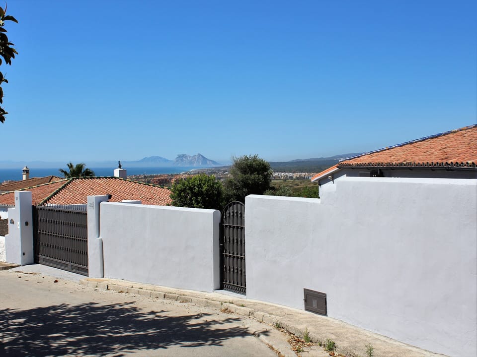 Entrance to House - Seaview