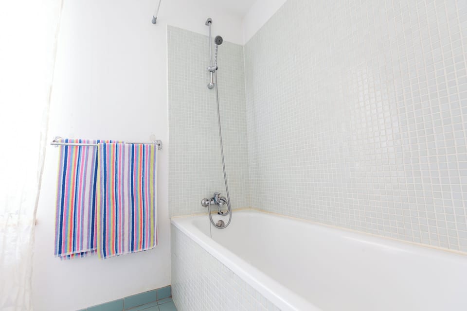 En-suite bathroom