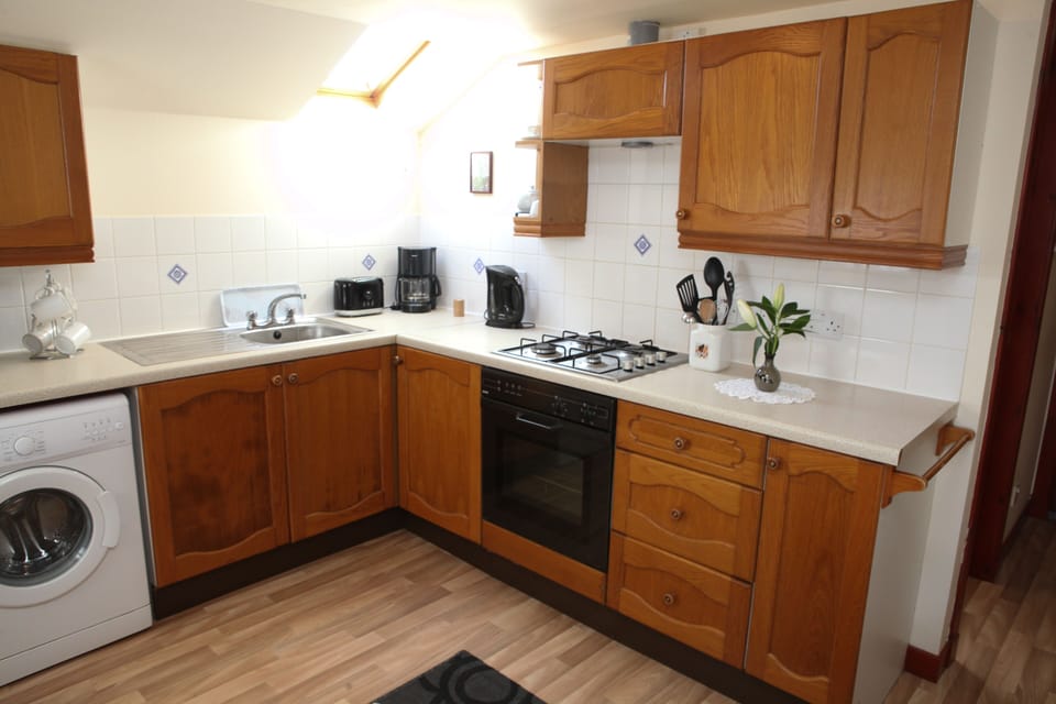 Welcome to the Near Aboot Apartment …..