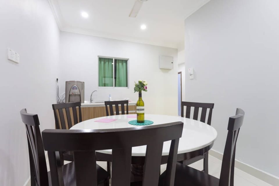Beach/Internet/Car Rental Landed House