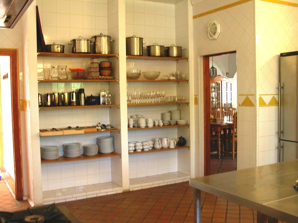 El Patio: well equipped Kitchen