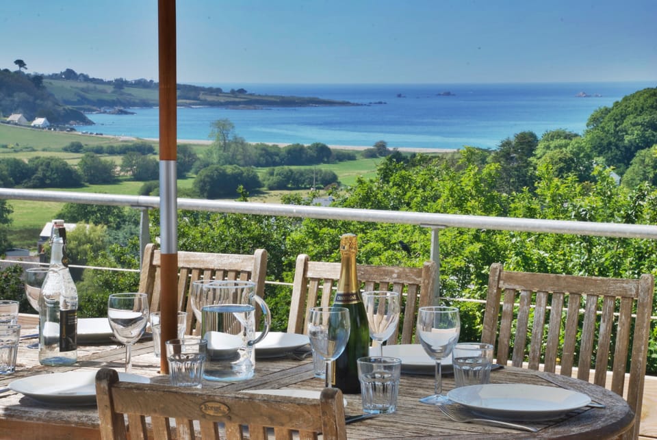 External dinning with sea and valley view