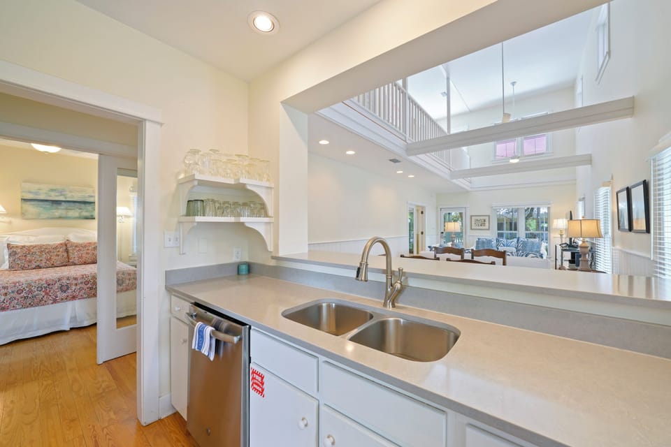 KITCHEN W ADDITIONAL BAR TOP SEATING FOR 2