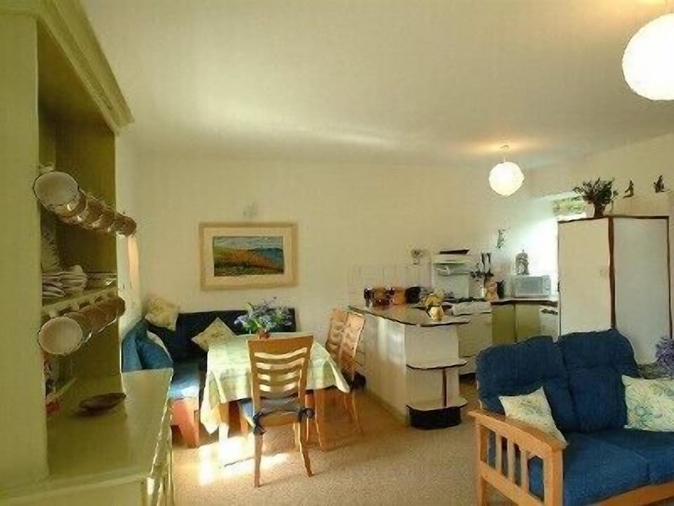 The Stables open-plan kitchen and dining area
