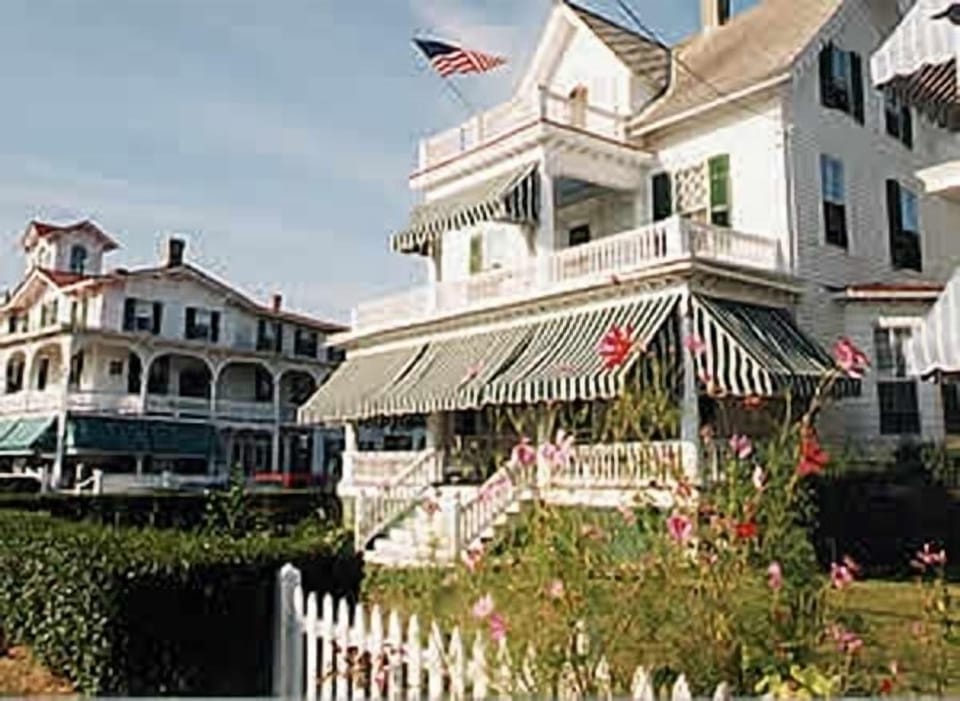 209 Howard Exterior