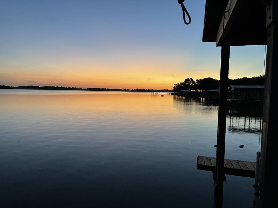 Gorgeous sunsets and sunrises.