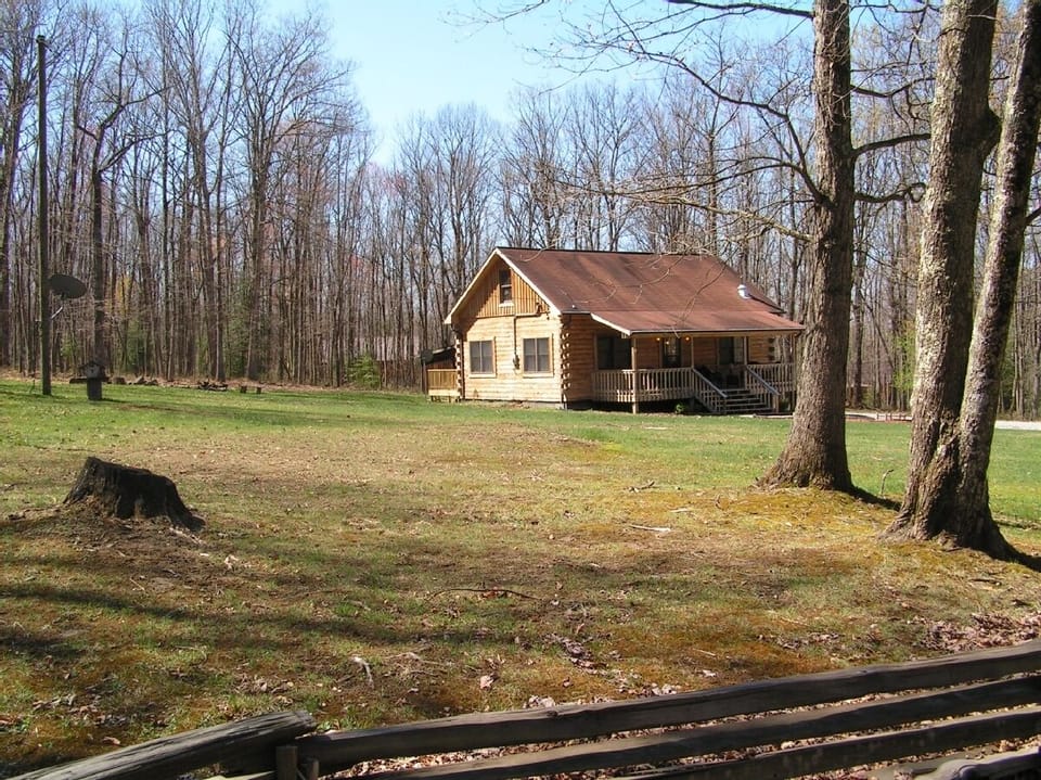 Beautiful Log Cabin on 5 acres