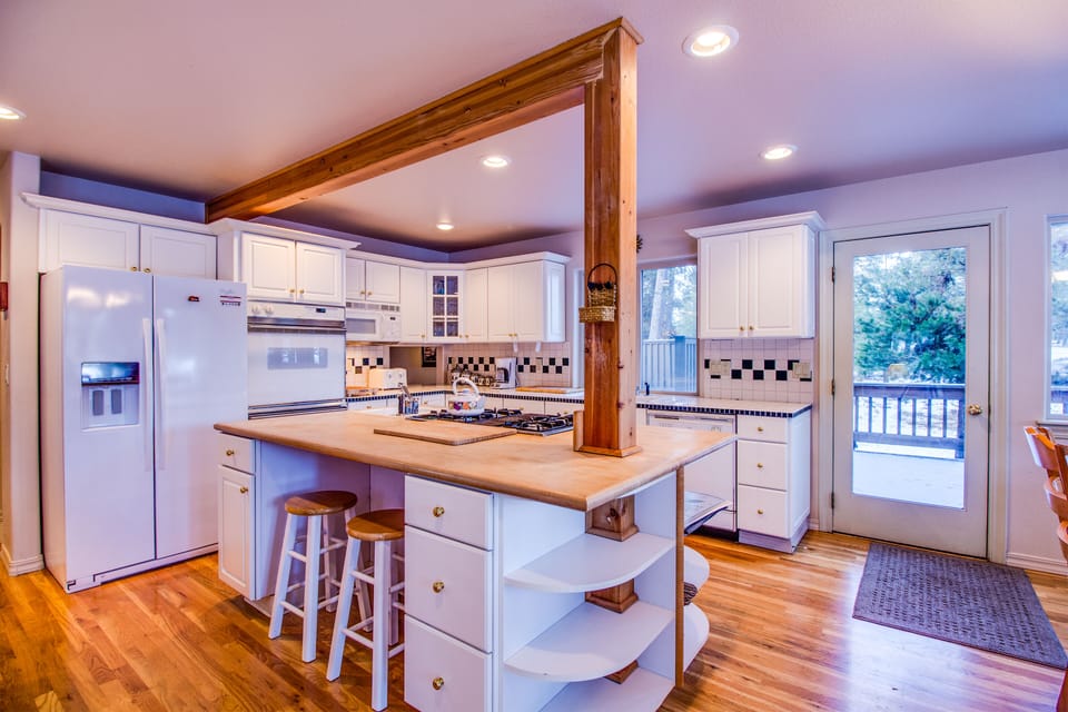 Kitchen - Main Level