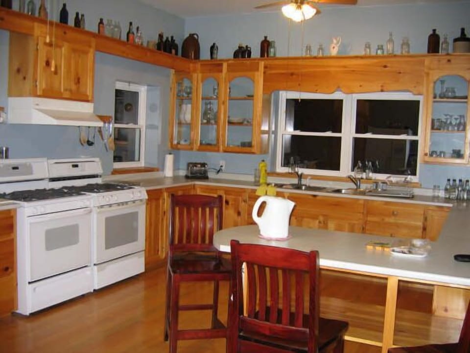 Large kitchen with double ovens