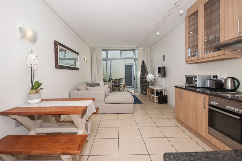 Living, dinning & kitchen