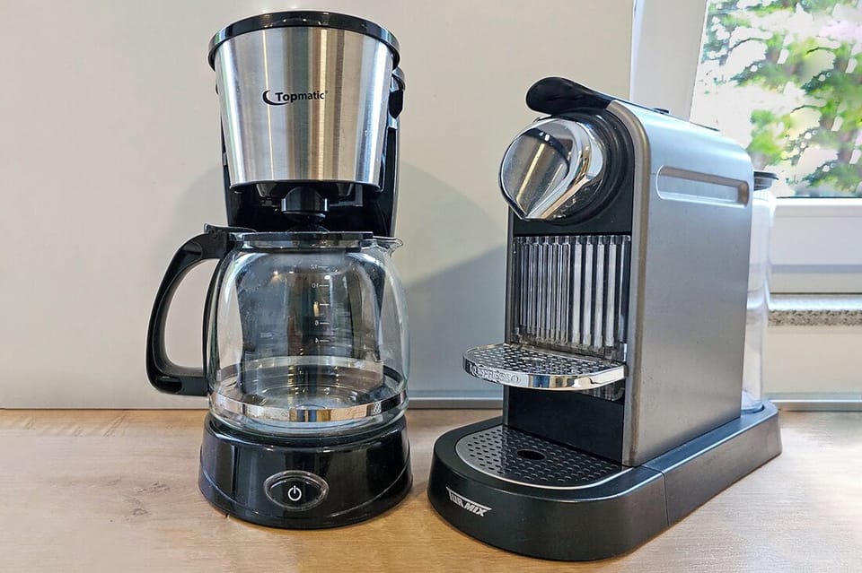Choose between filter coffee and Nespresso capsule machine incl. initial  supply