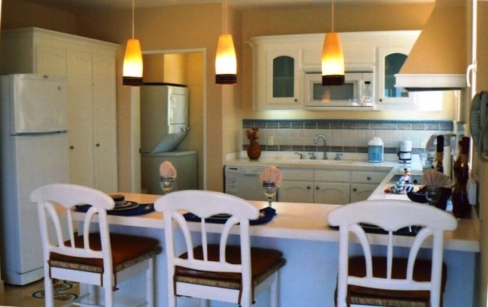 Kitchen w/ utility room