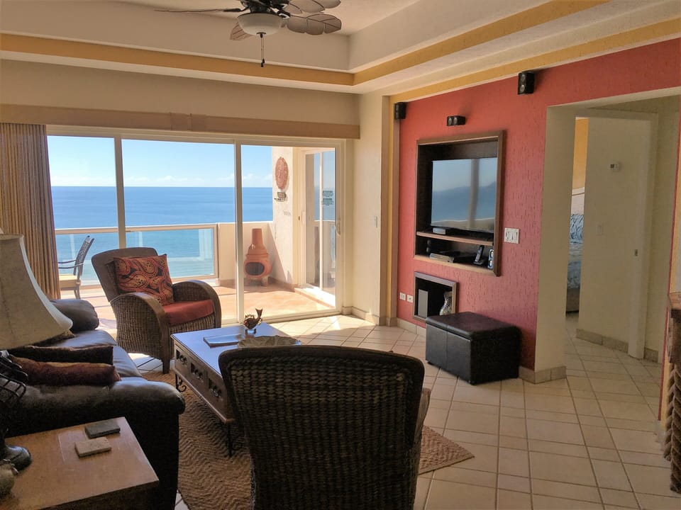 Beautiful View - Large Smart TV - DVD & Surround Sound Speakers!
MAGIC JACK PHONE - Free Calling to/from United States & Canada!
