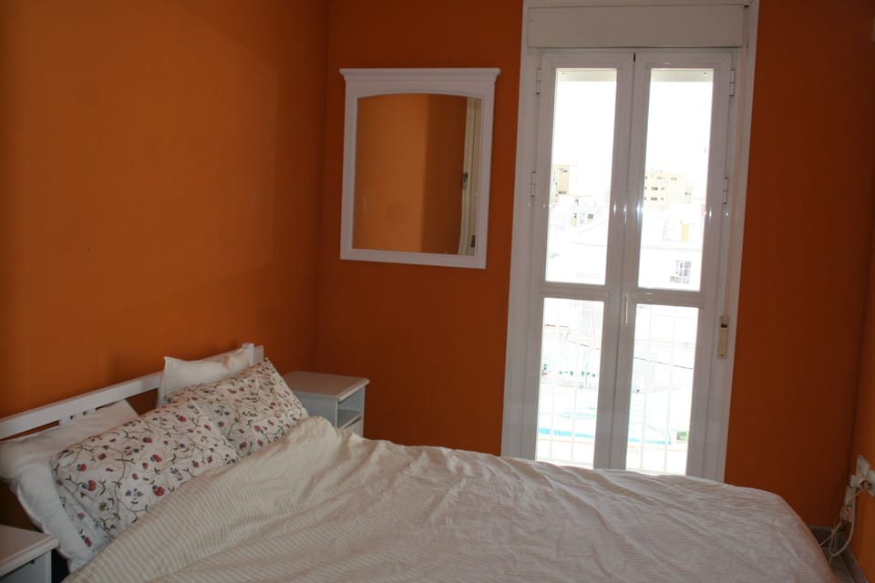 bedroom orange