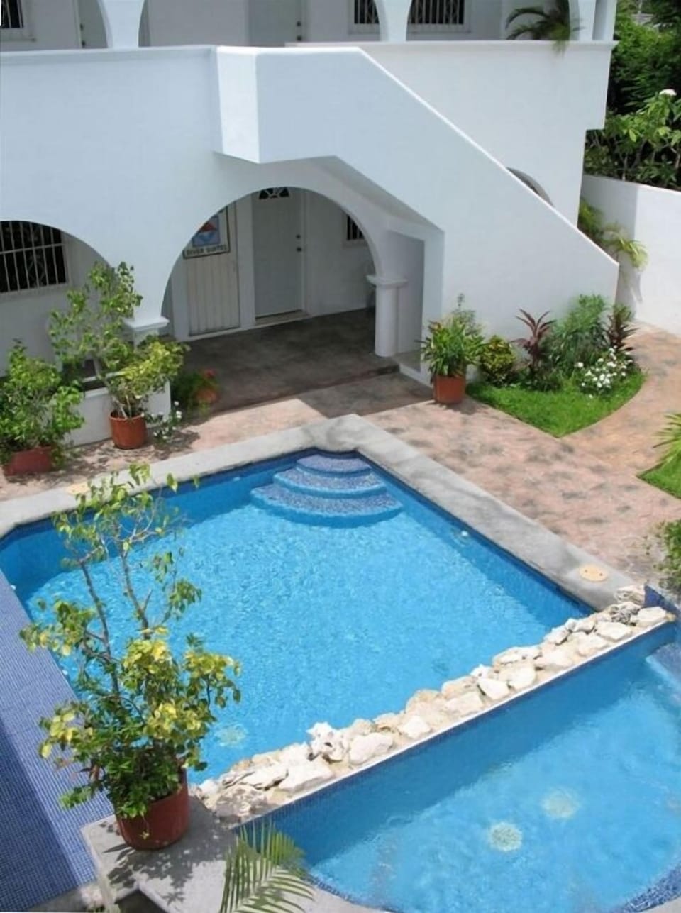 IslaMar Villas- Relax in the garden area at the Pool/Spa!