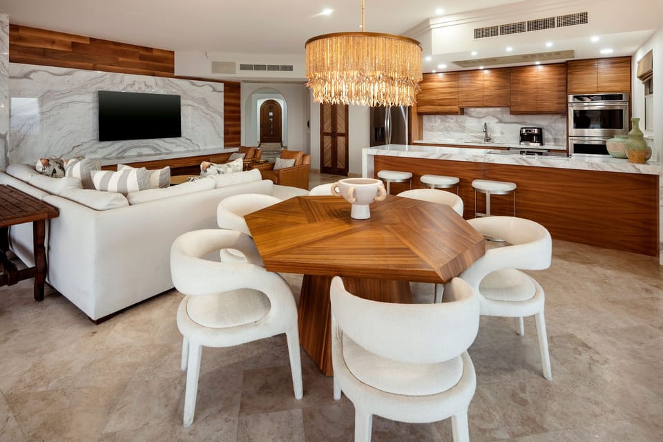 Contemporary dining area