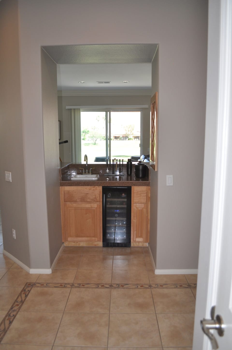 Wet bar with 2-zone wine fridge