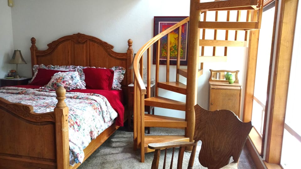 King on lower level Bedroom #4