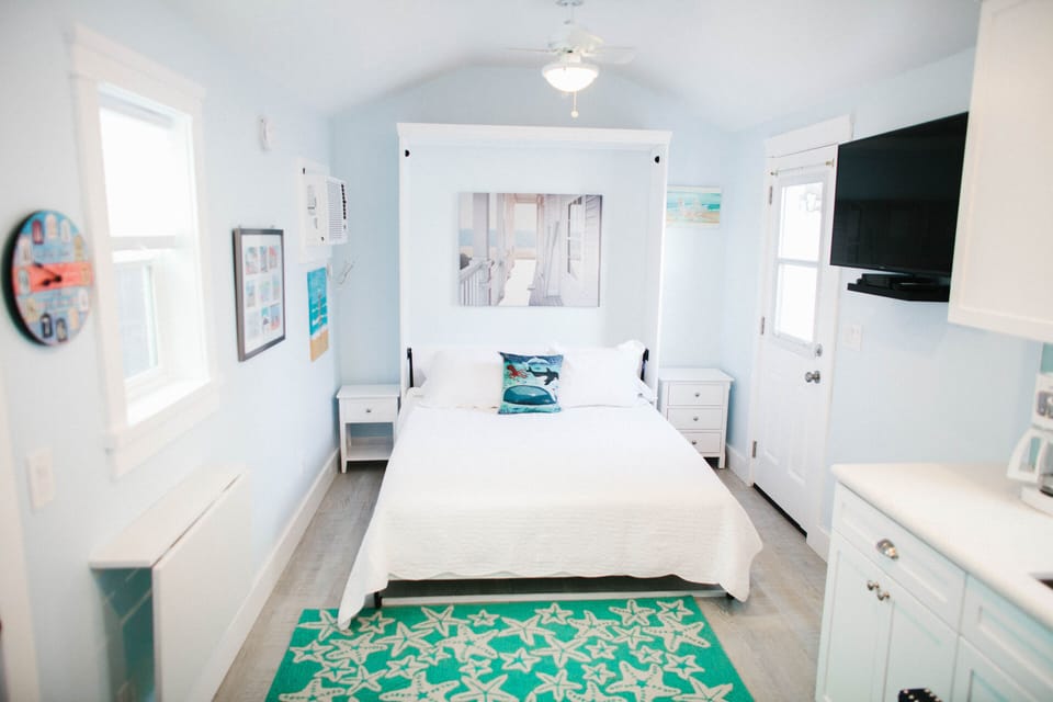 Murphy Bed with Medium firm Tempurpedic type mattress