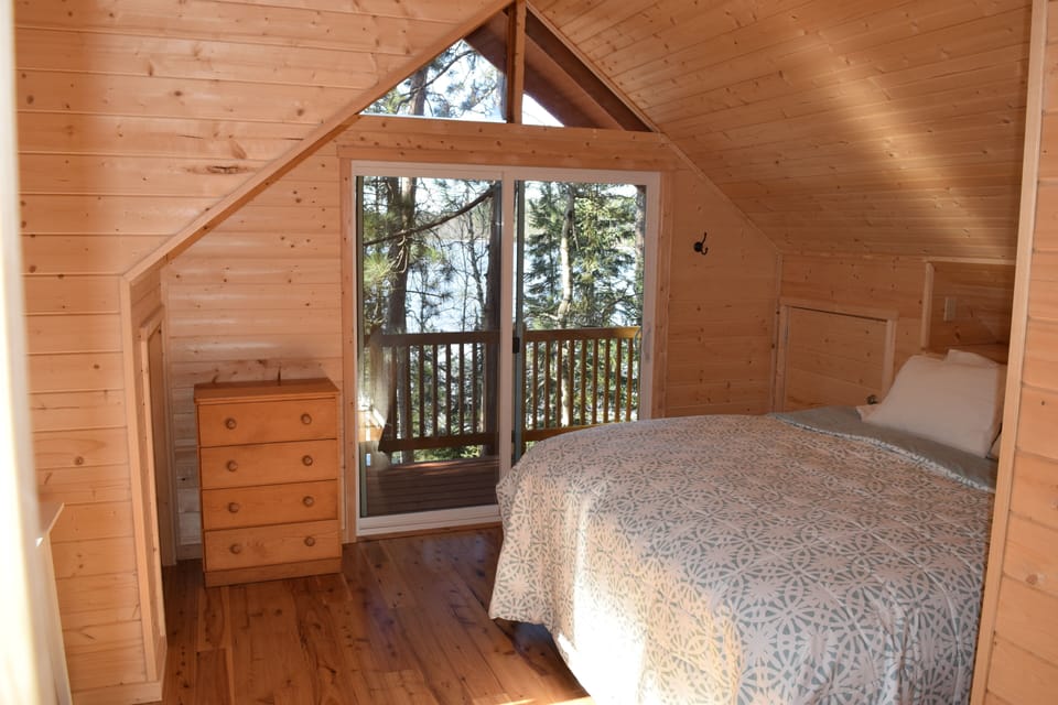 Master bedroom with balcony and King Bed (2nd floor)