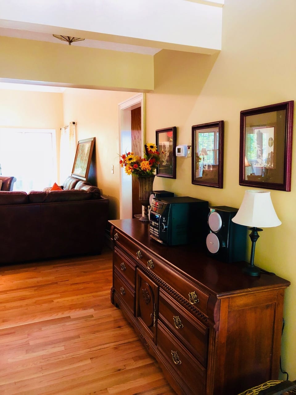 Stereo in Foyer with CD Changer