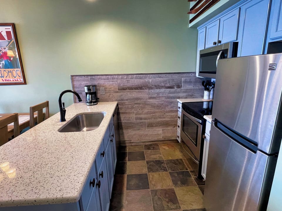 Fully equipped kitchen