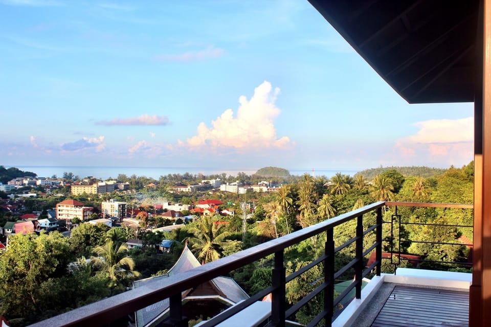 Kata Sea View Villa, Pool & Chef !