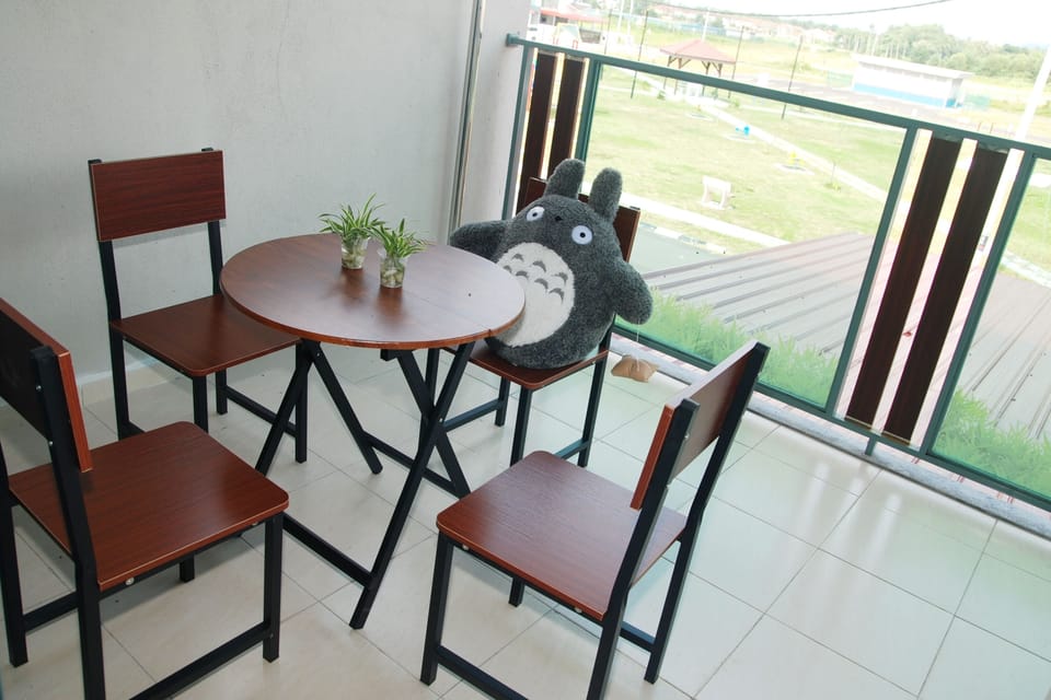 Qstay Sitiawan Townhouse (Totoro Dreams)