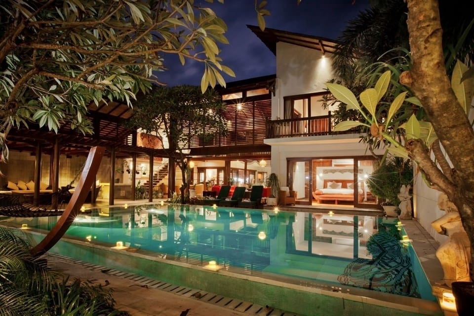 6 Bedrooms Villa in Sanur For Big Groups