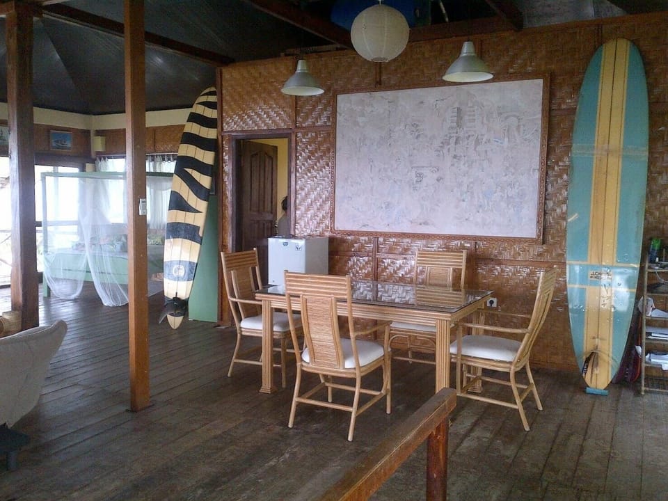 Hill Top Villa Overlooking Indian ocean.
