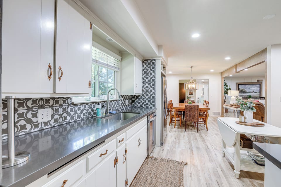 Kitchen | Dishwasher