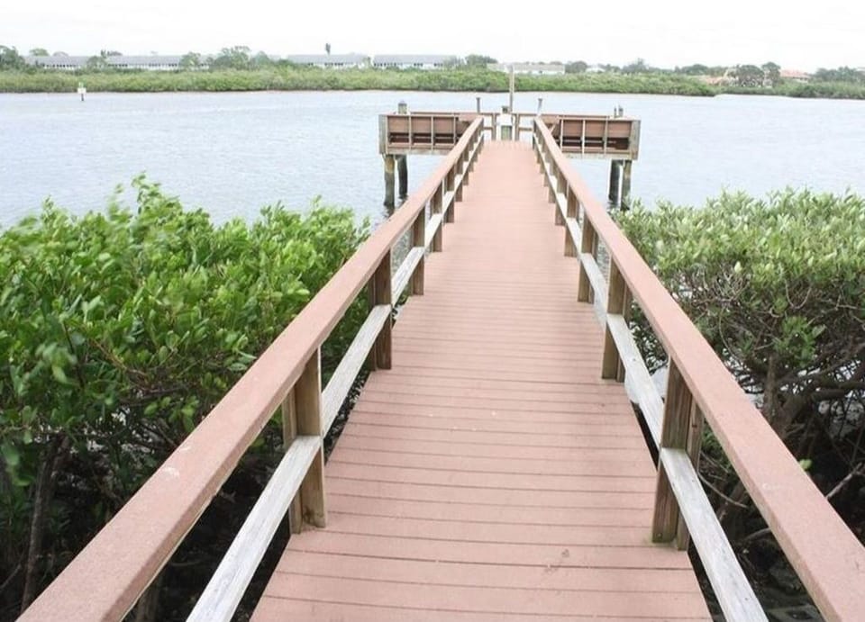 Dock at Sea Club - Dock has area with running water and cutting area.  