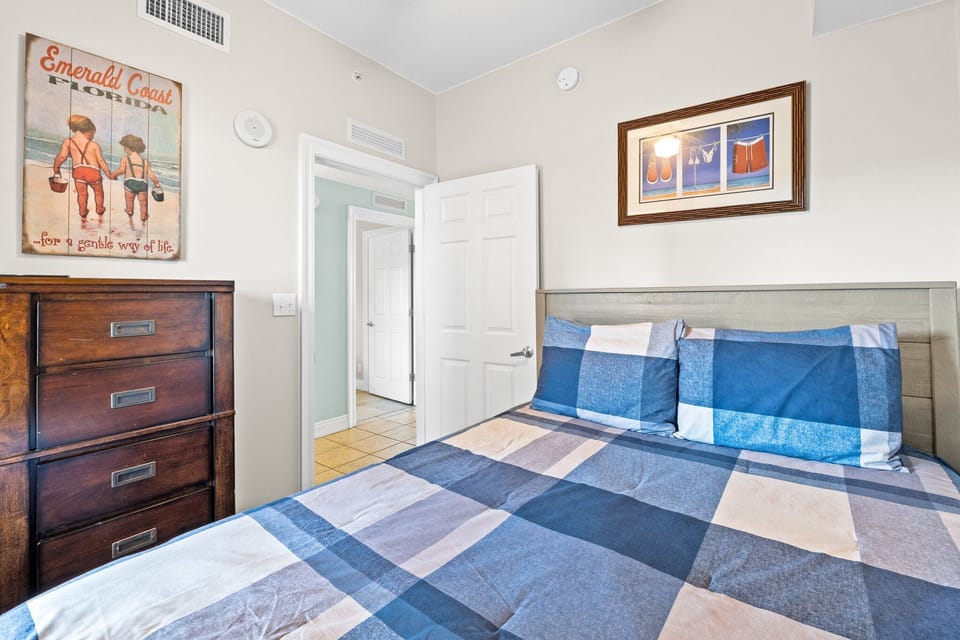 3rd bedroom with dresser for clothes