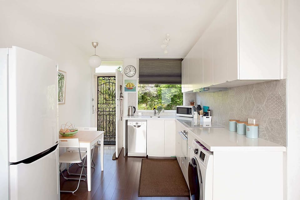 Kitchen/Dining Area