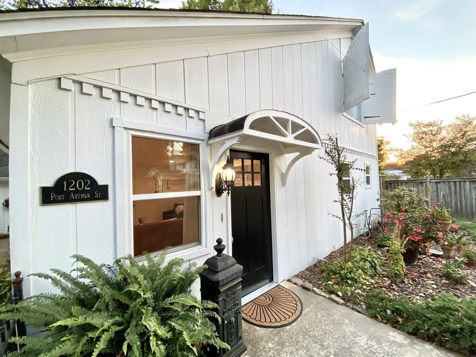 The Cottage is the original Carriage House to the historic property 