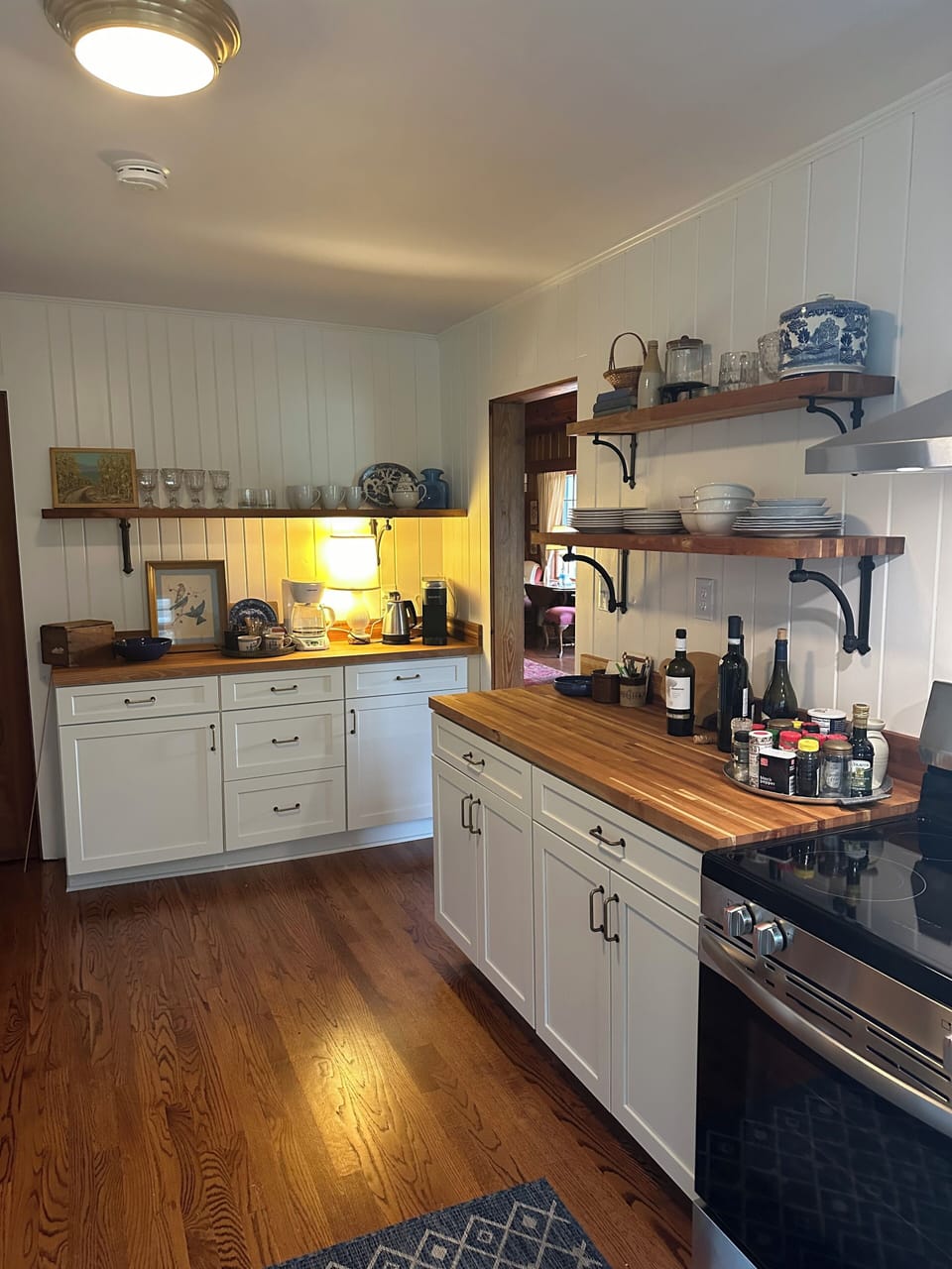 New Kitchen and Bar
