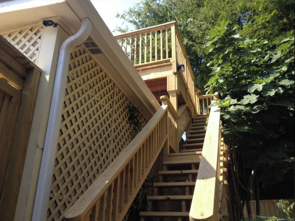 Private entrance into suite