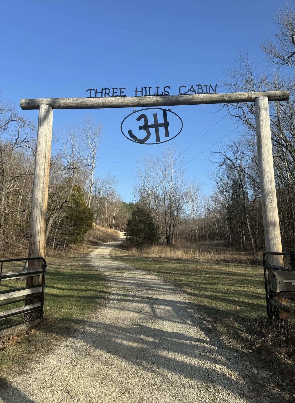 3Hills Cabin entrance