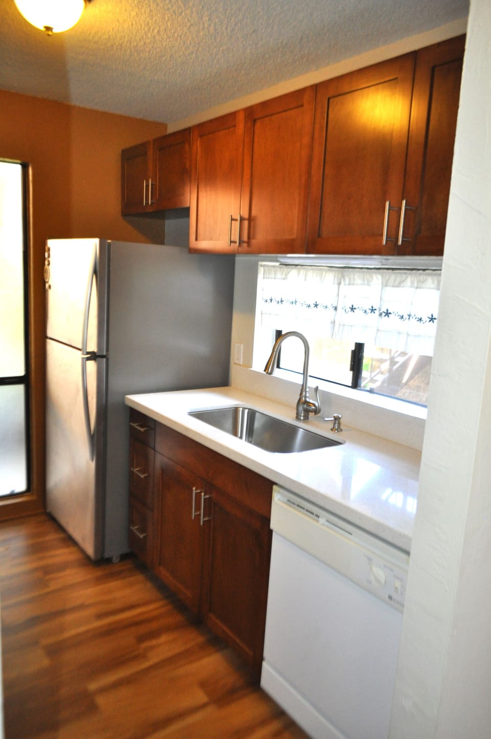 New deep sink with faucet, cabinets