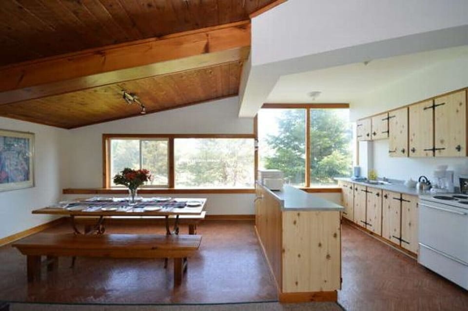 Fully equipped kitchen to cook your meals and enjoy them at the big table!