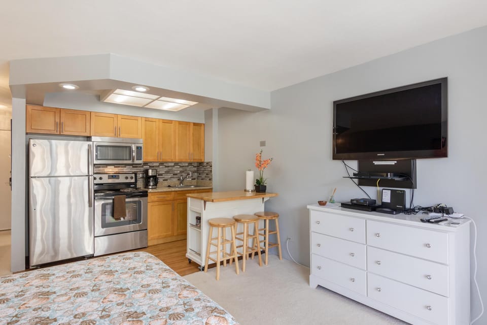 View of Kitchen &amp; TV/DVD Player/Dresser