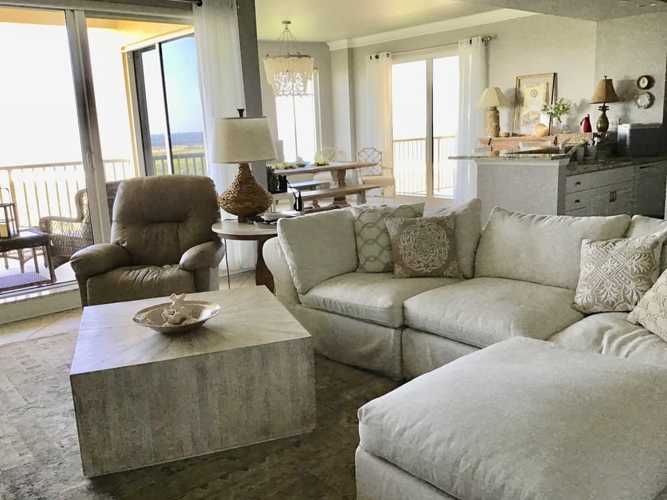 Living room & west porch.