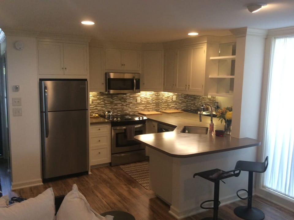 Spacious kitchen. Full-size appliances.