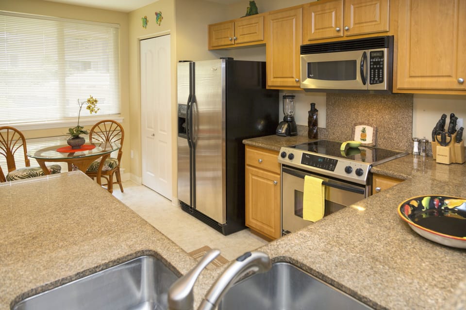 Modern and fully equipped kitchen
