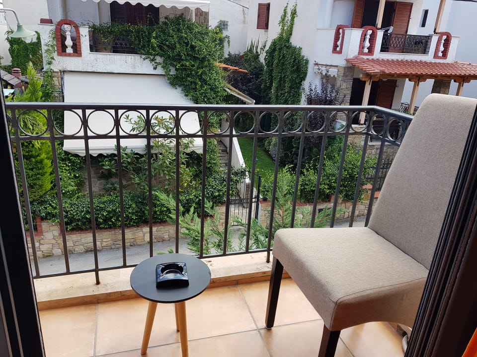  Bedroom 2terrase