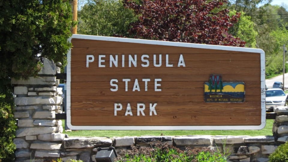 Our home overlooks this beloved park. Walk to the entrance then hike/swim/kayak.