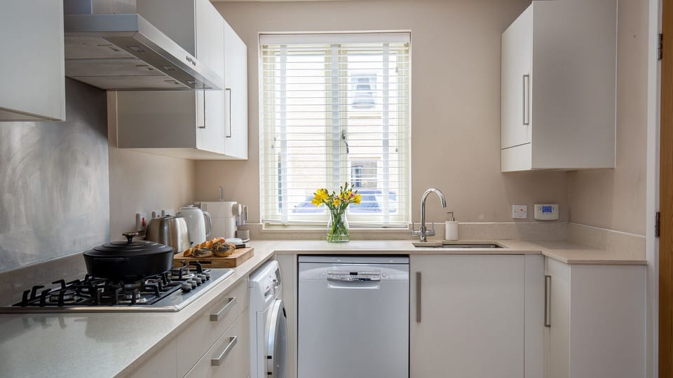 Kitchen, Hawthorn Cottage, Bolthole Retreats