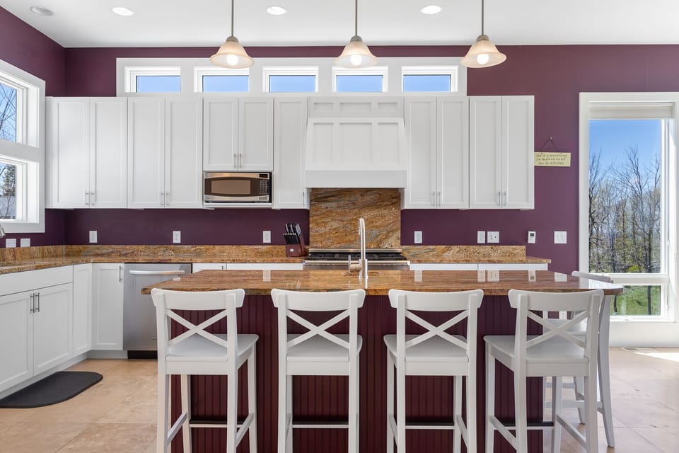 Seating for 5 at kitchen island